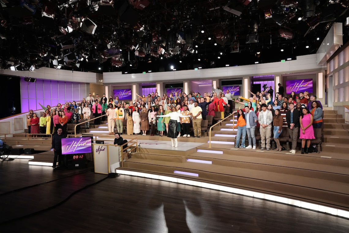 Download your photo with Jennifer and the audience!